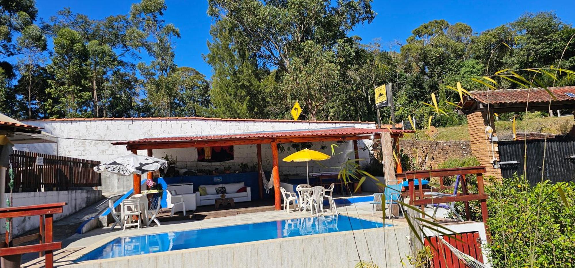 Hostel Yellow House Mg Itamonte Exterior photo
